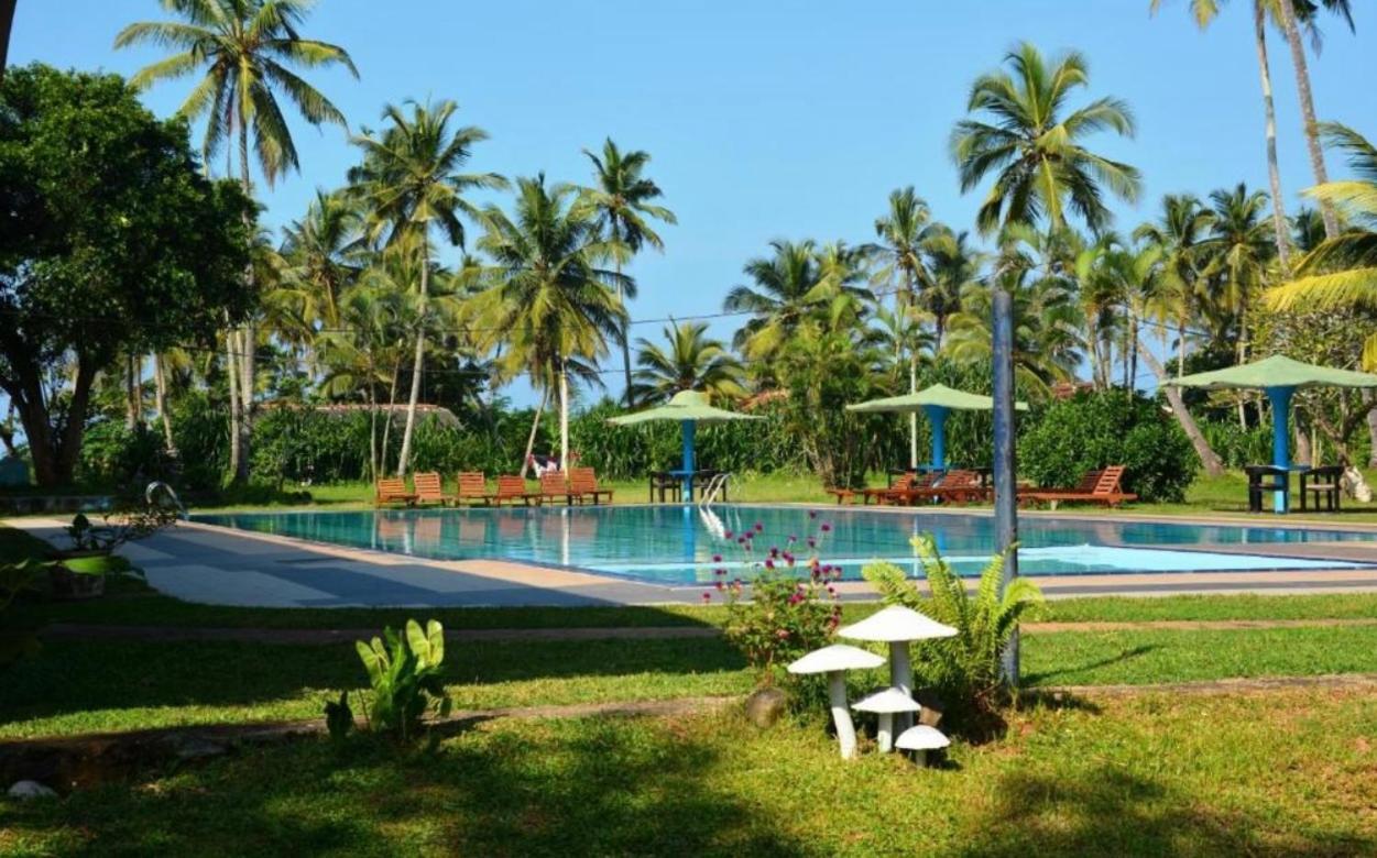 River View Banquet & Resort Wadduwa Eksteriør bilde