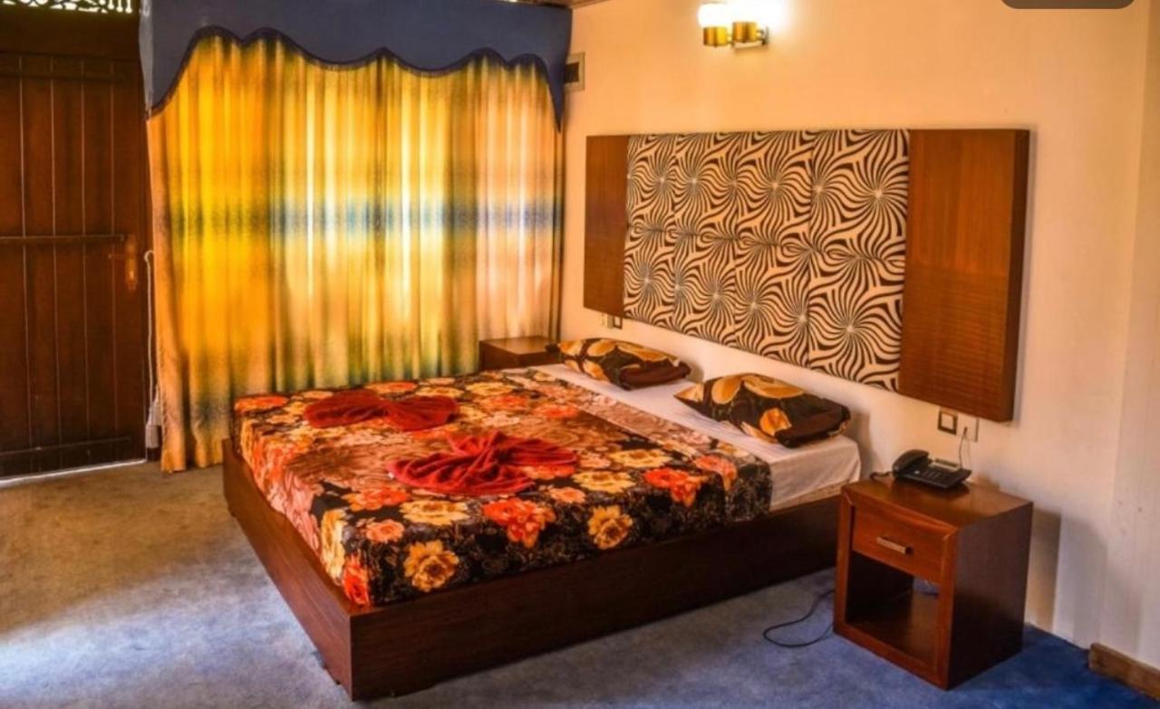 River View Banquet & Resort Wadduwa Eksteriør bilde