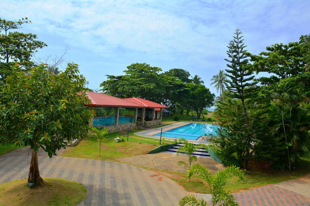 River View Banquet & Resort Wadduwa Eksteriør bilde